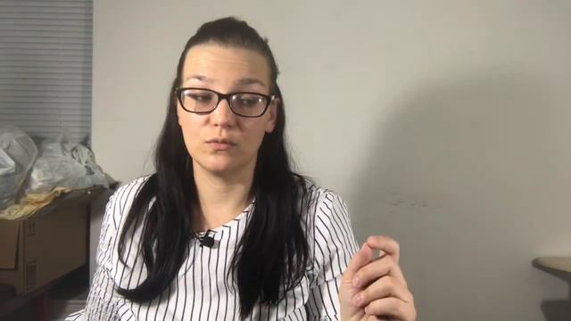 RESELLER SPRING CLEANING | Donating & Sending Items to ThredUp | Part-Time Reseller смотреть онлайн