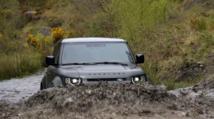 На бездорожье Land Rover OCTA 2025 стал еще лучше Расскрыт самый мощный Defender