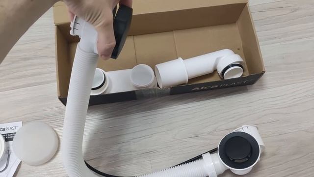 Сифон для ванни Besco автомат 570 мм, black SW AUTO B смотреть онлайн