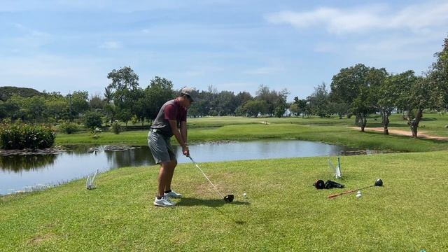 จะเปลี่ยนทั้งทีต้องวัดกันหน่อย!! Taylormade Stealth VS King cobra F9 смотреть онлайн