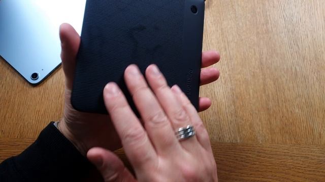 I bought a Kobo Libra H2O eReader because of eye strain reading on my iPad and iPhone смотреть онлайн