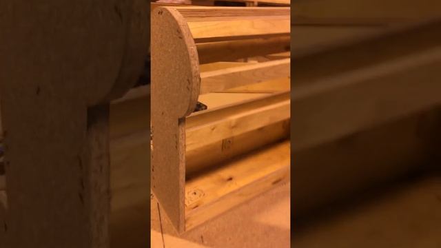 Корпус-каркас дивана-кровать с радиусными, эскизными локтями, с выдвижной конструкцией из дсп,фанер смотреть онлайн