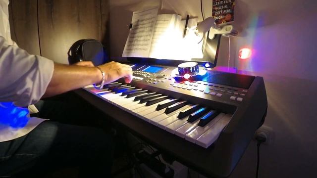 ??Tango medley (Por Una Cabeza/ Violino Tzigano)??Yamaha Let the music play?Keyboard music?ciroswis смотреть онлайн