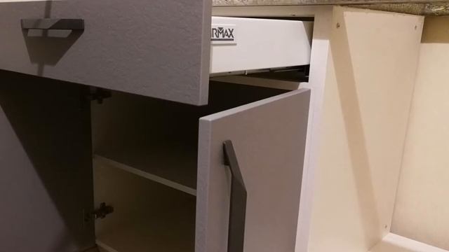 КУХНЯ с IMD фасадами Adelkreis Stone. Фасады кухни которые не боятся воды!