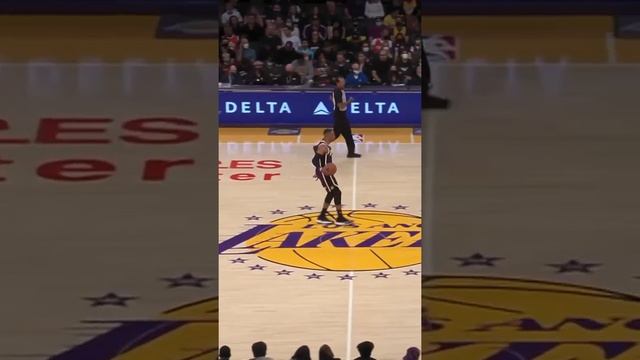 Most Iconic C-Walk in a NBA Game смотреть онлайн