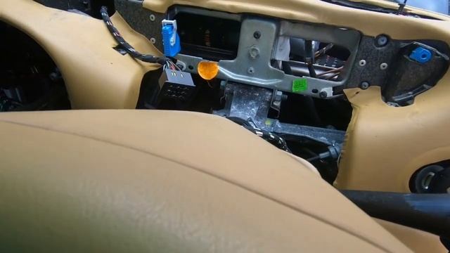 Customising Porsche 996 Interior - How To Remove The Dashboard Of Your Porsche 996 Or 986