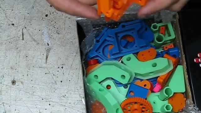 3D принтер Prusa Mendel i2 #1 Комплект пластика. смотреть онлайн