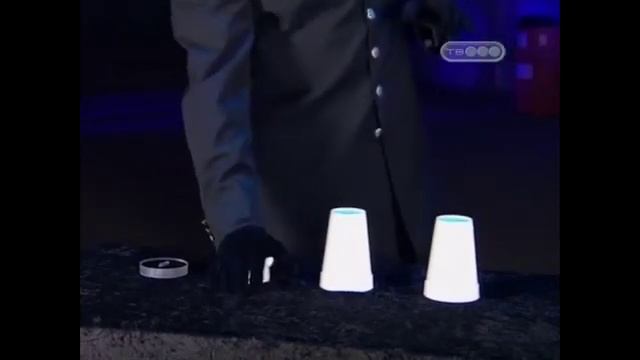 Секрет фокуса "Русская рулетка" Фокус с ножом и 3 стаканами смотреть онлайн