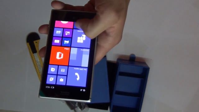 Nokia Lumia 925 Восстановленный из Китая за копейки