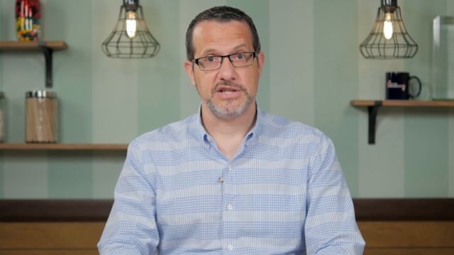 The EpiPen and What's Wrong with American Healthcare смотреть онлайн