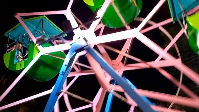 ДЕТСКИЙ Парк Аттракционов в Испании Леон с ребятами развлекаются Более 30 - ти локаций ВСЕ ВКЛЮЧЕНО смотреть онлайн