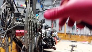 Замена петуха переключателя велосипеда. Настройка заднего переключателя.