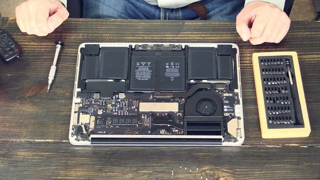 MacBook Pro A1502 - Can the Hard Drive be Replaced? смотреть онлайн