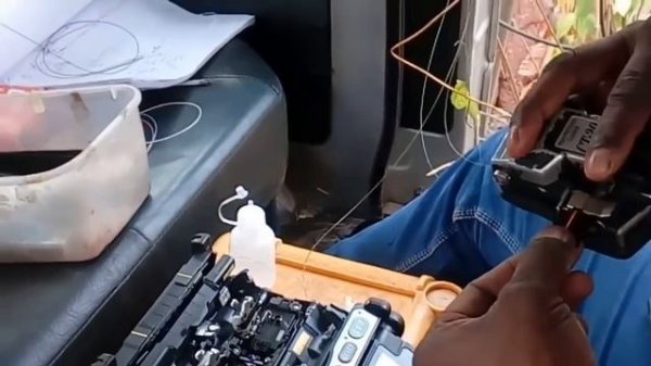 Optical Fiber Cable splicing and Routing