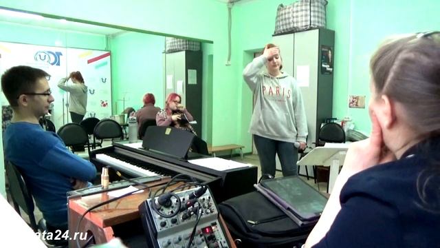 Эстрадное пение Moon River (Лунная река)-4.Джаз.стандарт. Динамика. Смысл. Органика. ГОЛОСОВЕДЕНИ смотреть онлайн