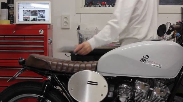 Hojstyling.se - Suzuki GSX 400 F Bratana смотреть онлайн