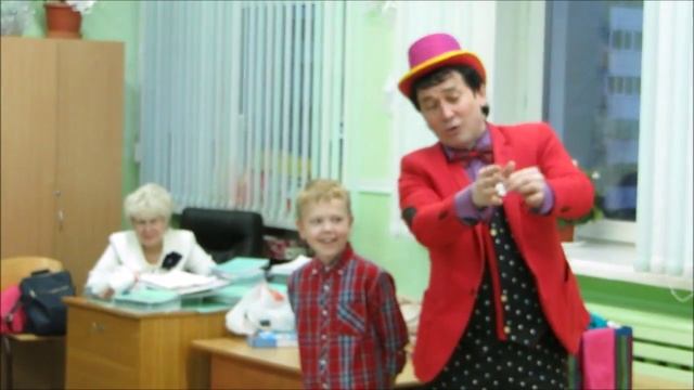 Ролик Новогоднего праздника в школе. Казань смотреть онлайн