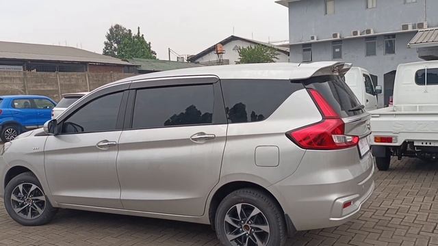 Suzuki Ertiga GX AT 2022 Hybrid Pasang 7 Aksesoris Upgrade Sporty, Makin Manis Ya? смотреть онлайн