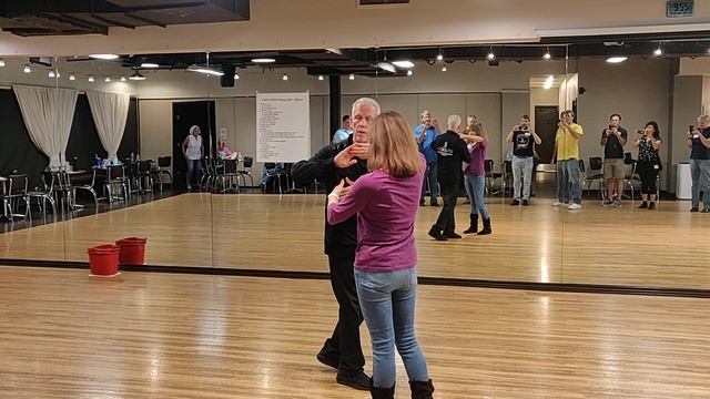 Texas 2 Step Intermediate смотреть онлайн