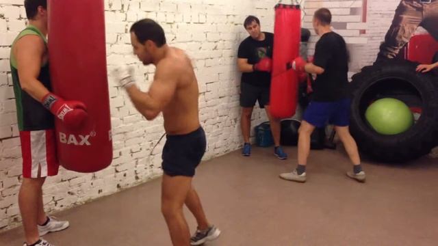Тренирвка на мешке. Бокс Кикбоксинг