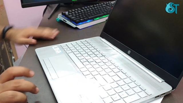 HP 15S - GR0007AU Ryzen 3 ! BEST LAPTOP FOR STUDENT IN 2020 ! Unboxing & Review [Hindi] смотреть онлайн