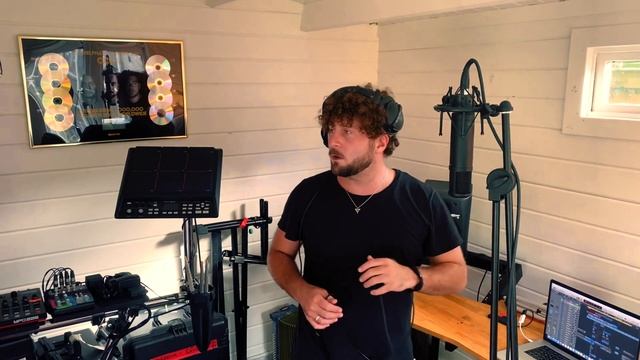Ytram & Elderbrook - Fire [Elderbrook Hotel Room Sessions #14] смотреть онлайн