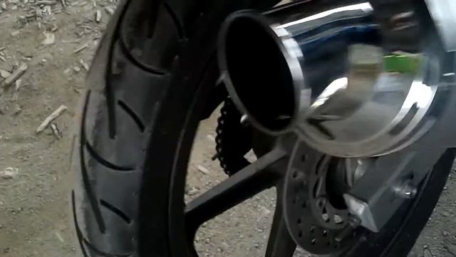 Honda CBR 125 Bos Exhaust смотреть онлайн