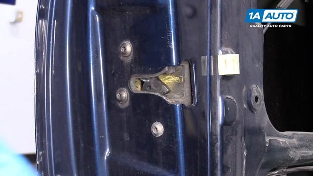 How to Replace Inside Door Handle Cable 00-04 Ford Focus смотреть онлайн