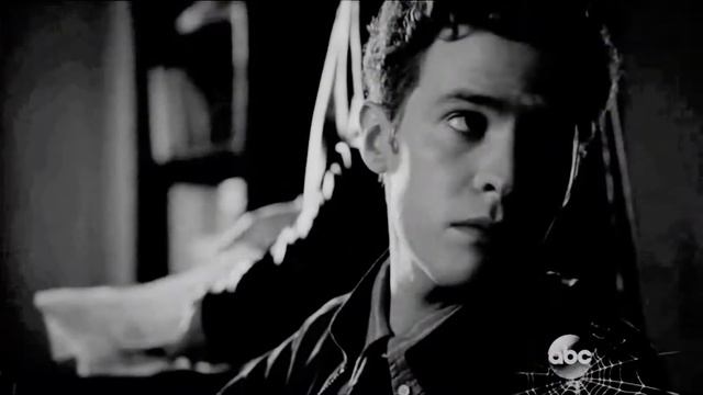 Fitz & Simmons | Mirrors смотреть онлайн