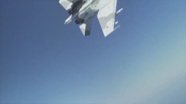 Перехват американского Б-52 российским Су-27 смотреть онлайн
