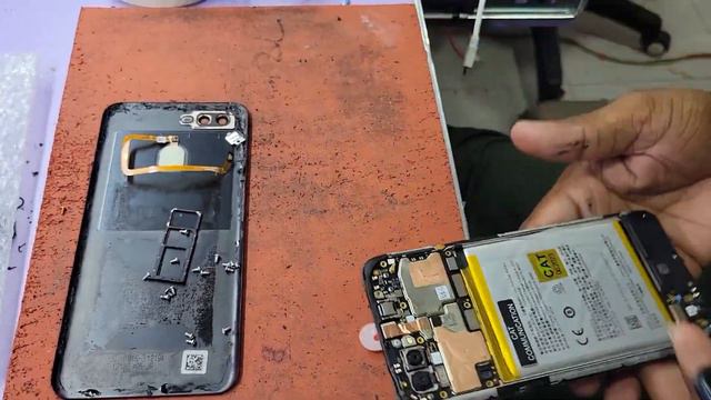 Замена экрана Restoring Old Oppo Cracked ! Can it be Restored Restoration Destroyed Phone смотреть онлайн