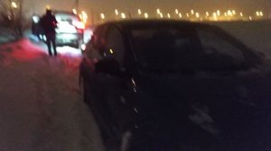 Застрял на машине в сильный снегопад: Volkswagen Polo в поле в снегу - февраль 2021