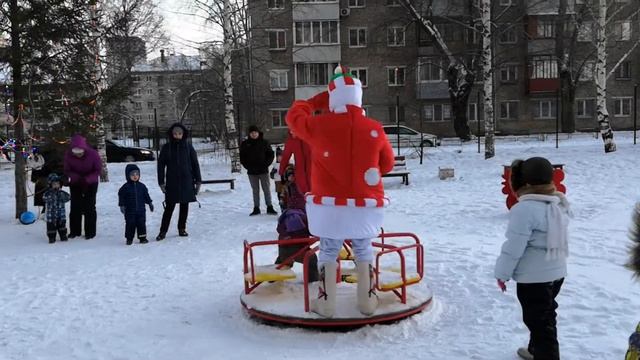 Костюм Снеговика смотреть онлайн