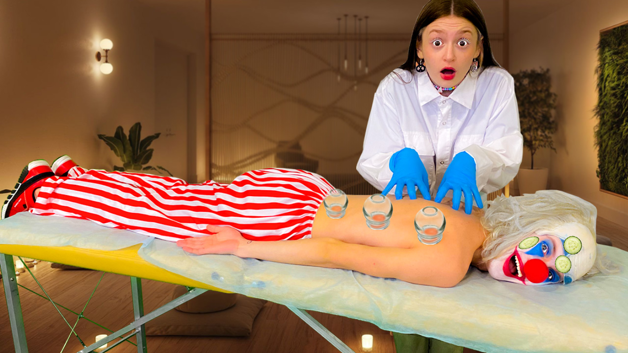 Устроила СПА для КЛОУНА смотреть онлайн