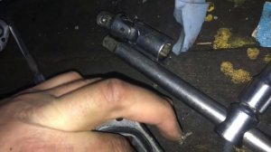 снимаем стартер зил 131 для профилактики, он водонепроницаемый!