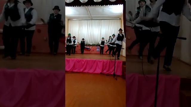 Коллектив народного танца "Задорный каблучок", еврейский танец " 7/40". смотреть онлайн