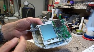 Ремонт тонометра UA-777. Не исправна пневмо система, износ разъема для подключения манжеты.