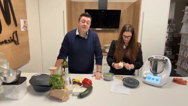 Live Thermomix / Recette Healthy : Pates au pesto d'avocat et aux légumes смотреть онлайн