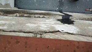 Течёт вода на балкон! Что делать крышу или козырёк?