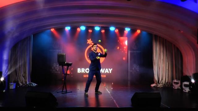 Енин Дмитрий #0026 - Финал - Шоу талантов Broadway 2017 смотреть онлайн