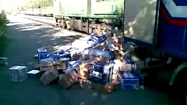 Это почта России, процесс разгрузки посылок смотреть онлайн