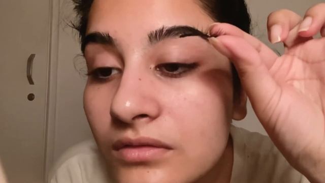 how to apply eyelashes for beginners | st london eyelash adhesive | eyelash hack must try смотреть онлайн