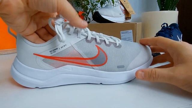 Nike Downshifter 12. Сравнение с предыдущей версией. смотреть онлайн