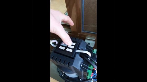 Автоматика для откатных ворот Алютех. Настраиваем правильно