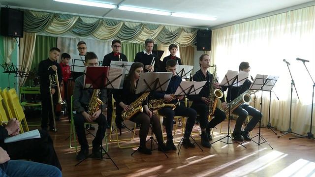 I Feel Good. Оркестр МГКИ, Дмитрий Симонов (тенор-саксофон) смотреть онлайн