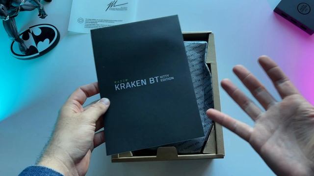 Razer Kraken BT Kitty Edition - Quartz (Unboxing and First Impressions) смотреть онлайн