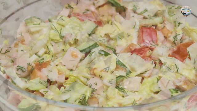 Мой любимый салат с копченой курицей и овощами. смотреть онлайн