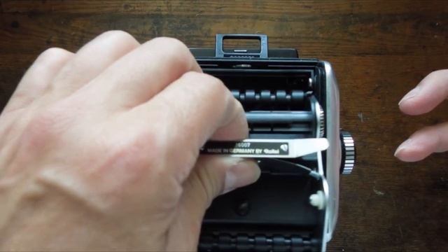 Rolleiflex SL66：Kodak Gold 200/120 First one roll shooting смотреть онлайн