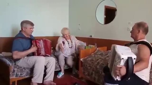 Любовь Погонина, Вячеслав Лунев, Николай Карякин - Частушки смотреть онлайн