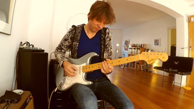 2005 Fender Custom Shop LTD Edition 1966 Stratocaster Cl. Classic (firemist silver metallic), Part1 смотреть онлайн